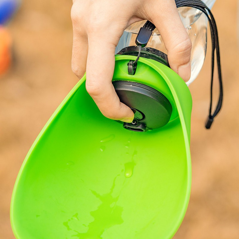 Mobiler Wasserspender / Trinkflasche für Hunde & Katzen für unterwegs