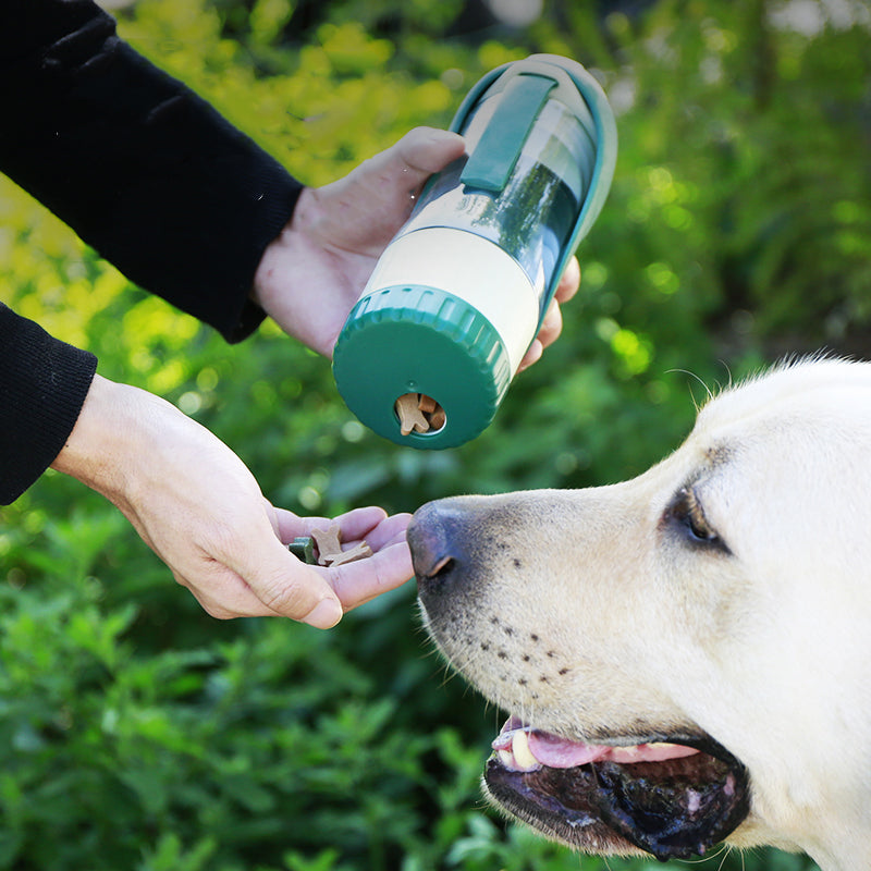 Multifunktions-Wasser & Futterspender für Hunde & Katzen für unterwegs